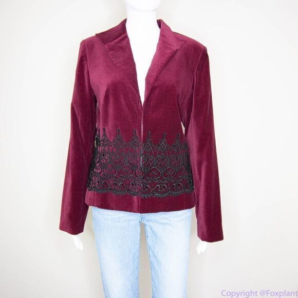 Maggy London 100% cotton embossment burgundy velvet blazer jacket, size 10 - Picture 14 of 16